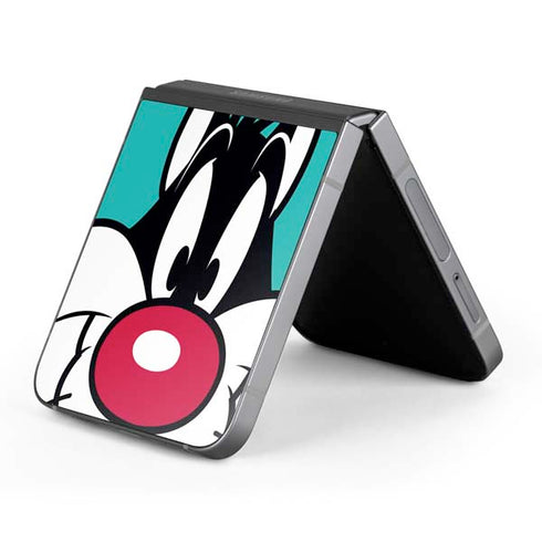 Looney Tunes Sylvester Zoomed In Galaxy Z Flip6 Skin